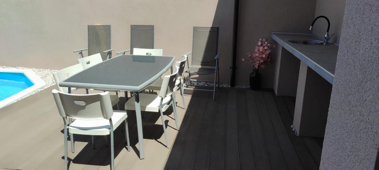 Apartament Deluxe Gladiators House - Parking Included Pula Zewnętrze zdjęcie